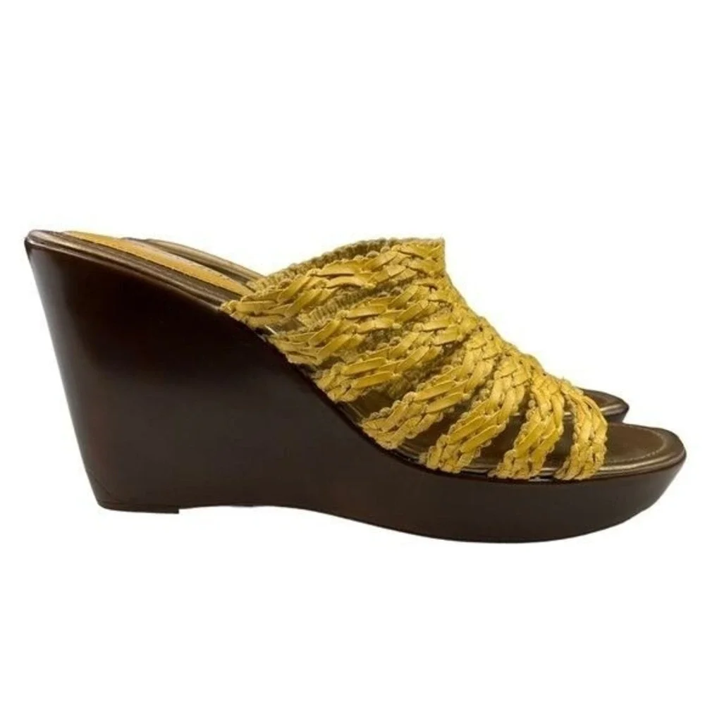 St Johns Bay Wedge Sandals 8M Yellow Woven Beach Boho Summer Vacation Platform‎